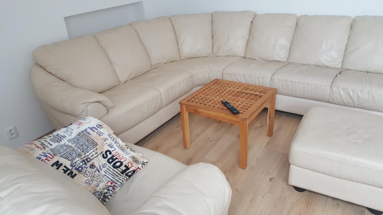 Apartmany Za Sakurou Hodonin Bagian luar foto